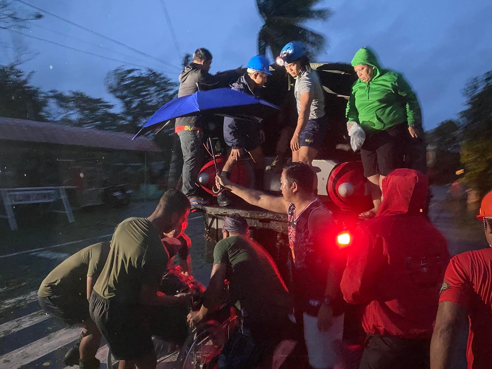 Naval Forces Southern Luzon aids pregnant woman in Libon, Albay