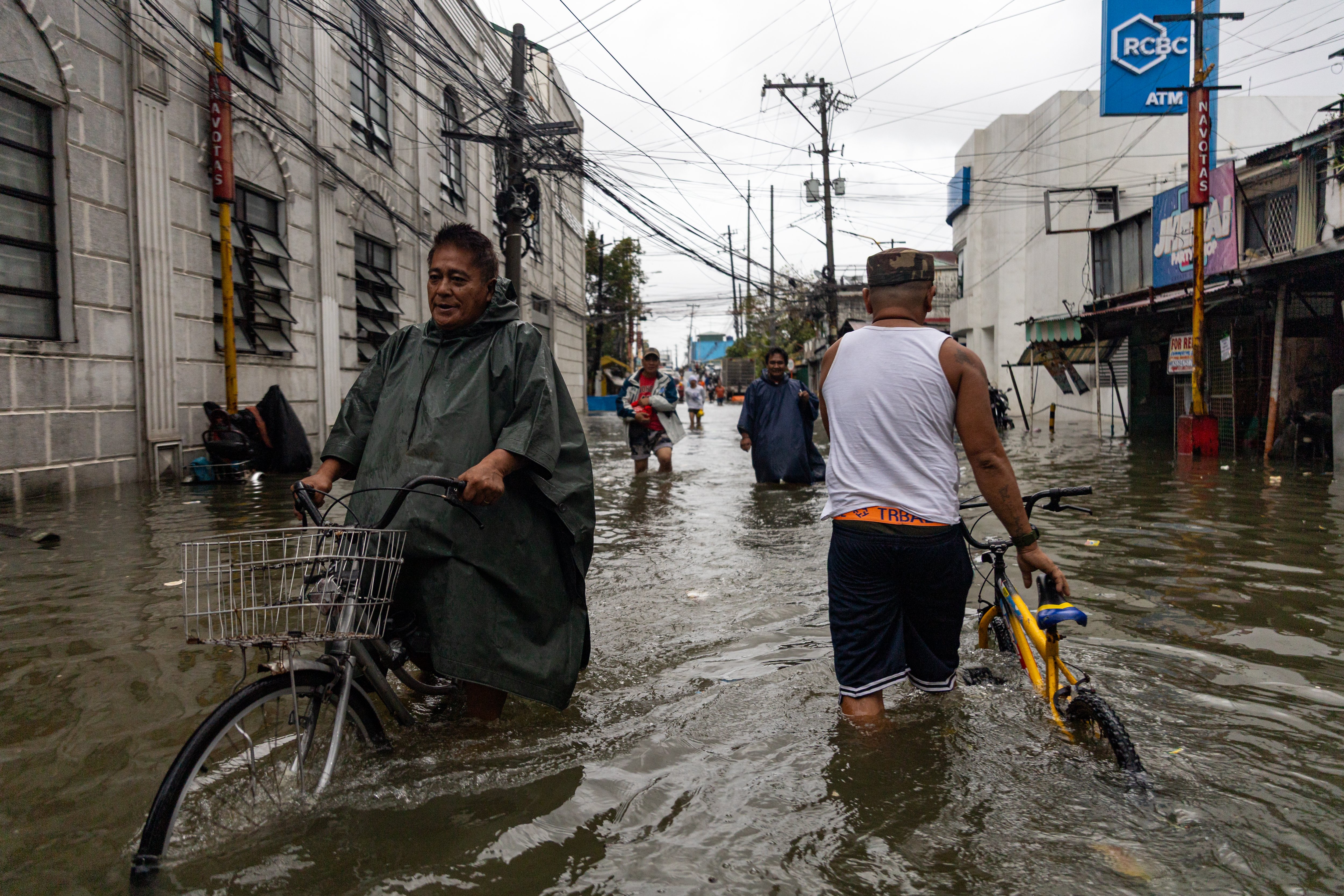 Weaker #UwanPH now over West Philippine Sea
