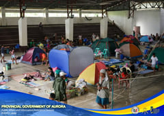 Over 4,000 families evacuated in Aurora as Typhoon #UwanPH crosses Luzon