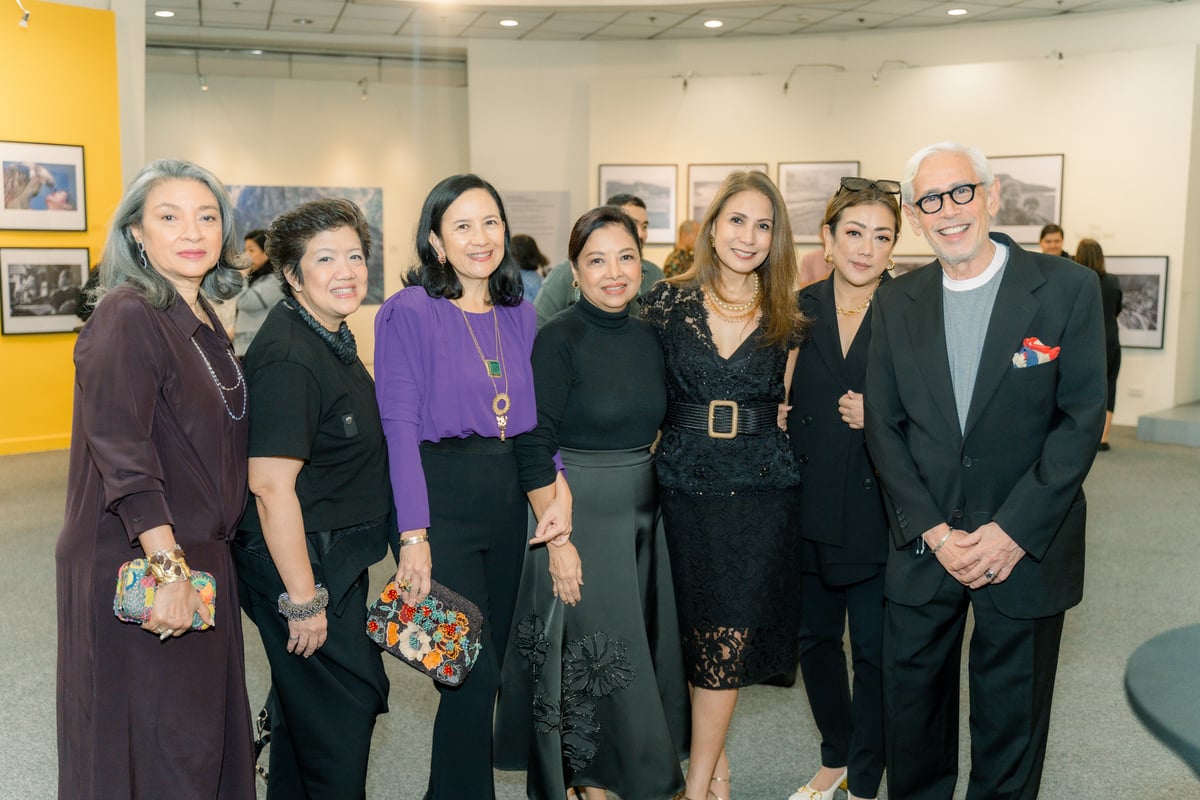Suzy Quiros, Maja Olivares, Mia Borromeo, Wyn Wyn Ong, Julie Boschi, Chris Lopez and Raul Manzano.