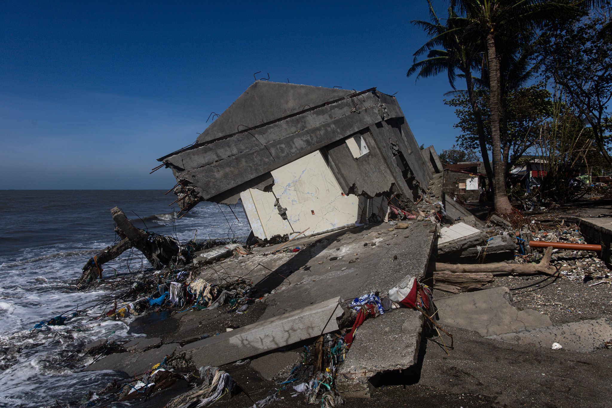 Houses collapsed following #UwanPH 