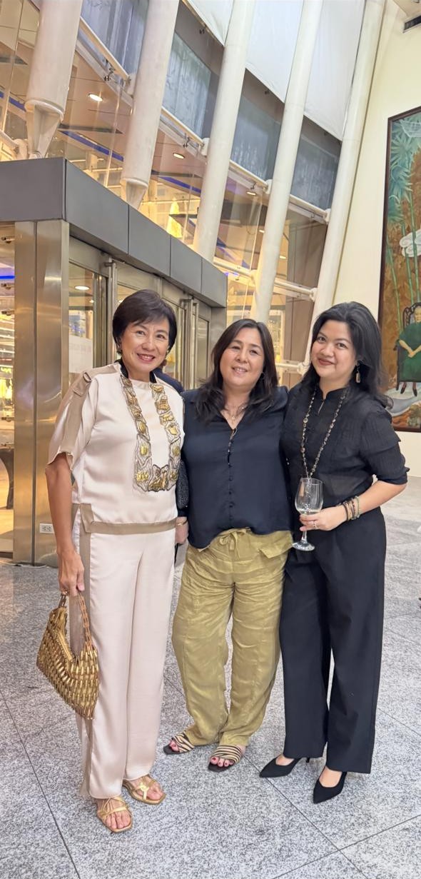 Yuchengco Museum’s Jeannie Javelosa, Tiny Guidotte and Steph Ong-Del. Rosario.