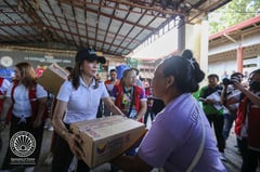 Frasco assures Negros residents: 'You are not alone' as gov't delivers P95M aid