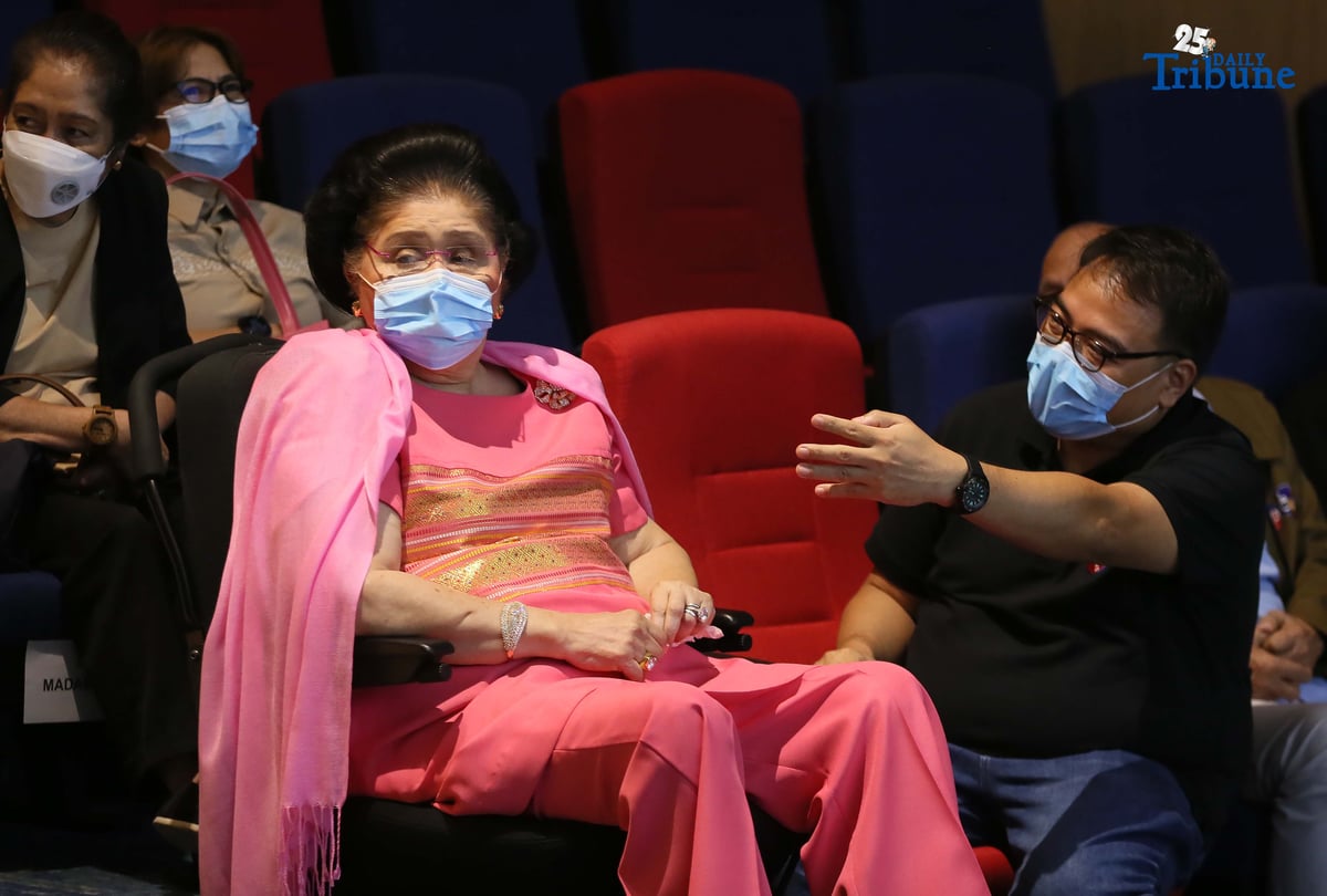 Former First Lady Imelda Romualdez Marcos and MMDA Chairman Don Artes lead the unveiling of a dedication marker at the MMFF Auditorium in Pasig City on Wednesday, 12 November 2025, as part of the month-long celebration of the MMDA’s 50th Founding Anniversary. The event honored Marcos, who once served as governor of the former Metro Manila Commission, now known as the Metropolitan Manila Development Authority (MMDA)