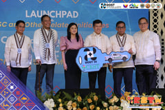 DOST 3 turns over high-tech command vehicle to Zambales for disaster response