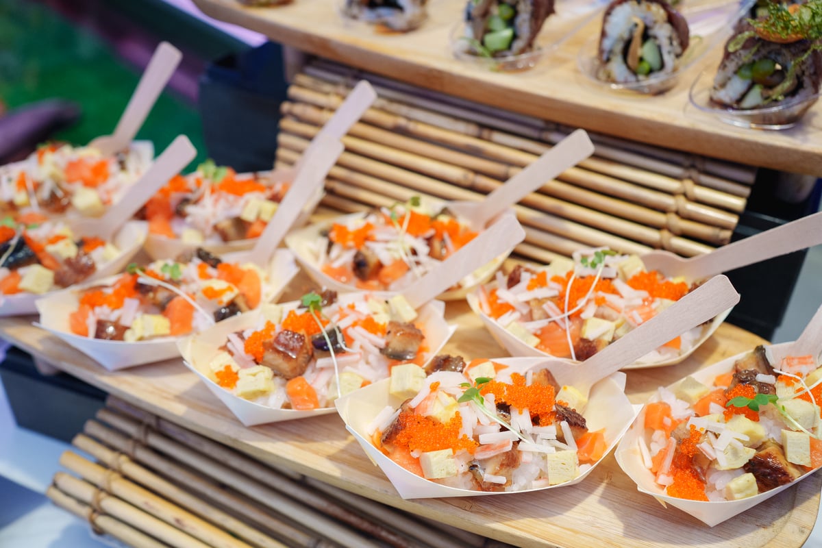 MINI rice bowls.
