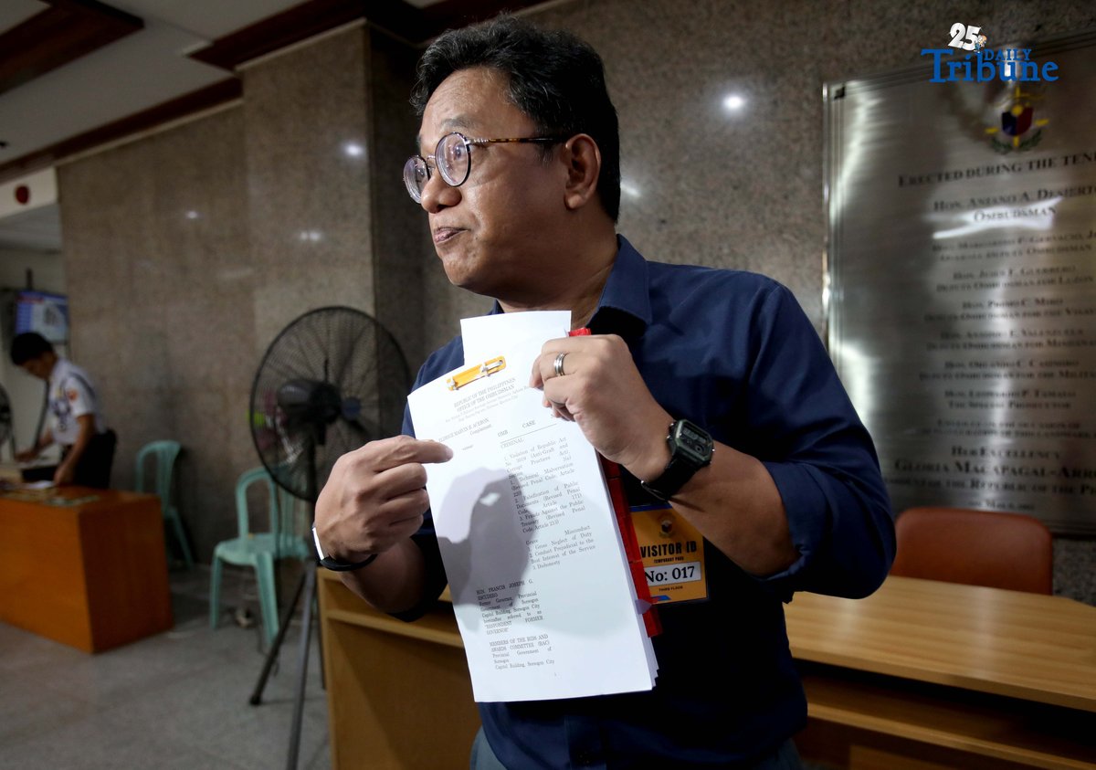 (November 14 2025) Atty. Eldridge Marvin B. Aceron speak on an interview during his filing charges of systematic corruption, misappropriation of public funds, procurement fraud and gross neglect of duty against former Governor of Sorsogon, now Senator, Francis "Chiz" Escudero, at the Ombudsman in Quezon City on Friday November 14 2025. Photo/Analy Labor