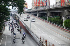 MPV crashes into QC post