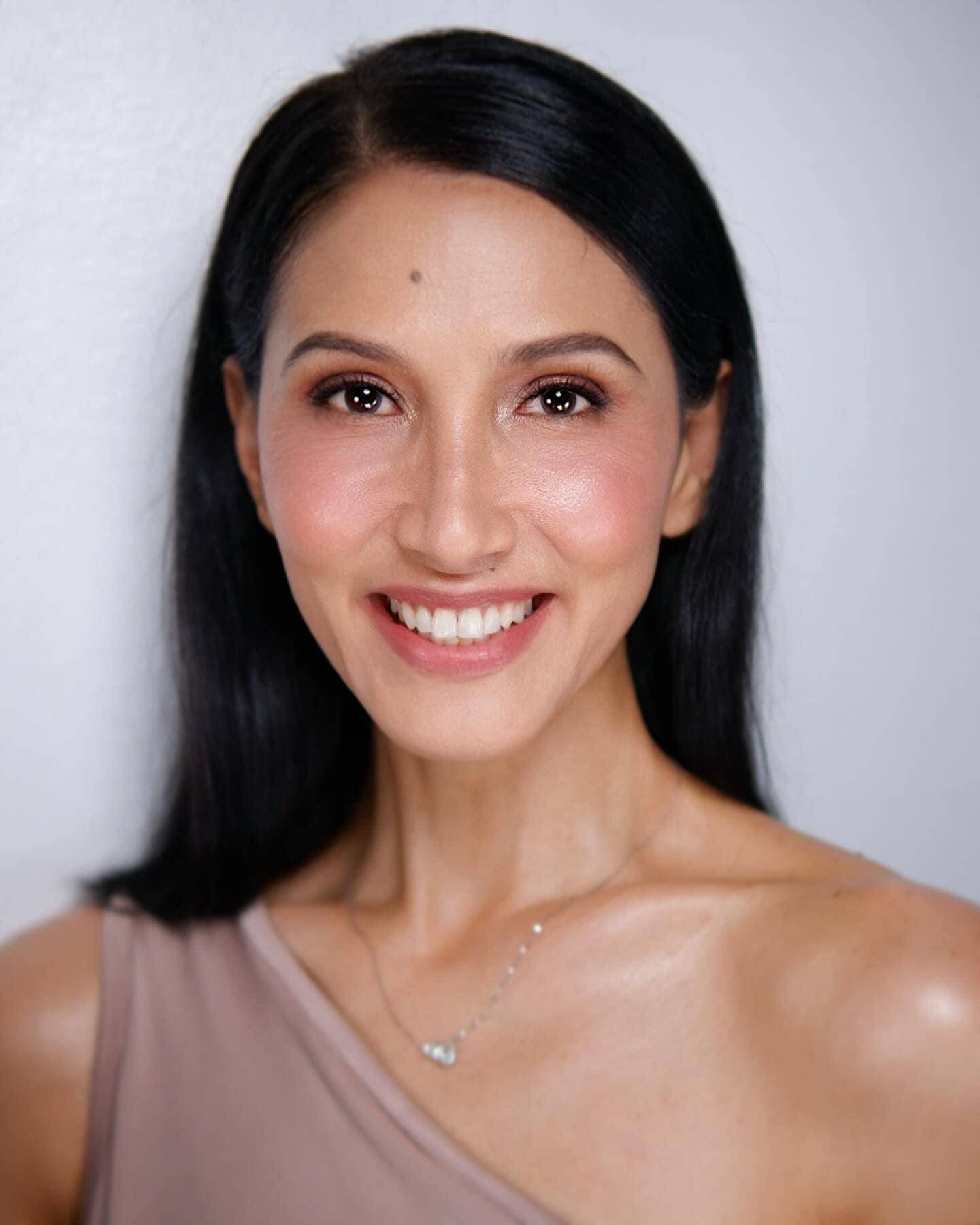 Menchu Lauchengco-Yulo, after a successful run of "Kimberly Akimbo" in Singapore, returns to the Philippine stage as "Adult Woman" in Spring Awakening.