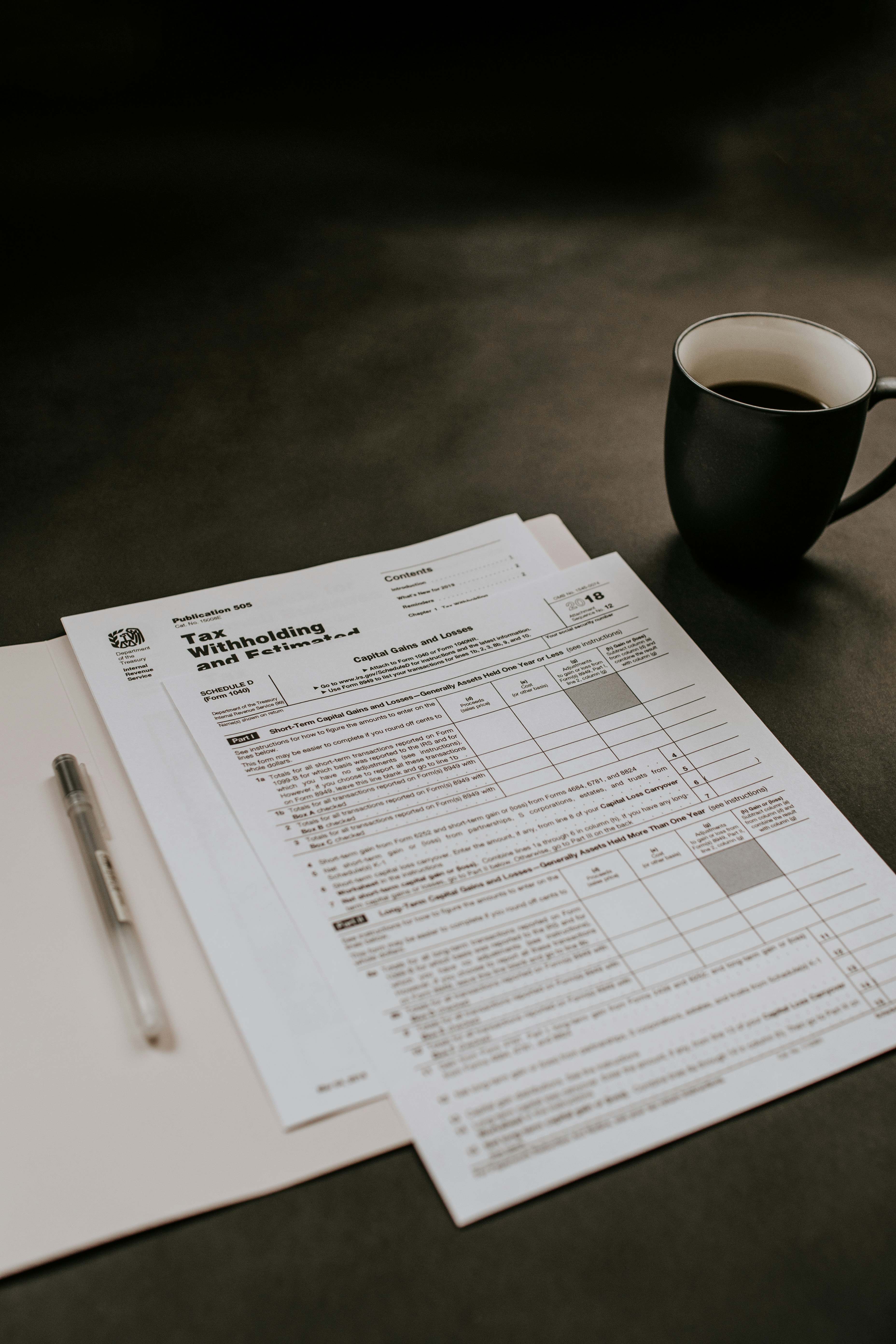 Government workers call for national tax holiday
