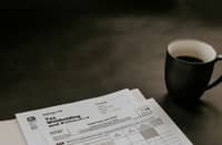 Government workers call for national tax holiday