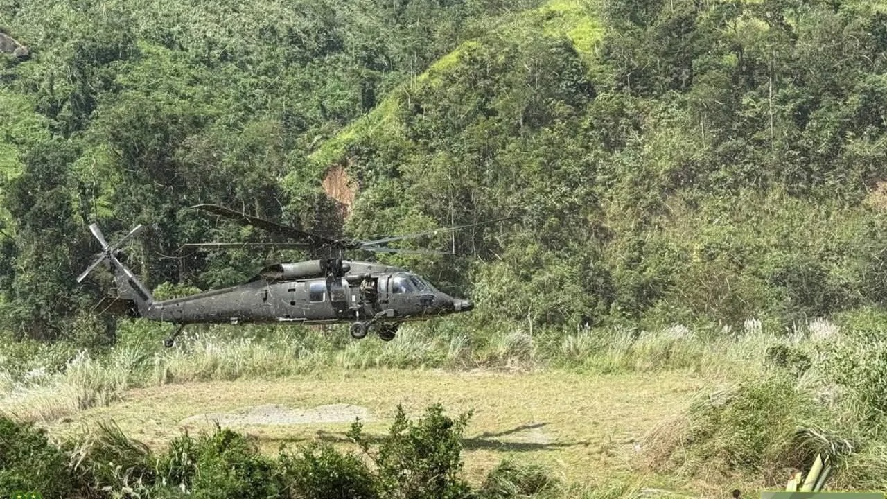 2,000 food packs delivered via airlift to isolated barangays in Nueva Vizcaya