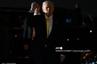 US-PRESIDENT-TRUMP-SPENDS-WEEKEND-AT-MAR-A-LAGO-ESTATE-IN-FLORID
WEST PALM BEACH, FLORIDA - NOVEMBER 14: U.S. President Donald Trump walks off Air Force One as he arrives at Palm Beach International Airport on November 14, 2025 in West Palm Beach, Florida. President Trump is spending the weekend at his Mar-A-Lago golf resort.