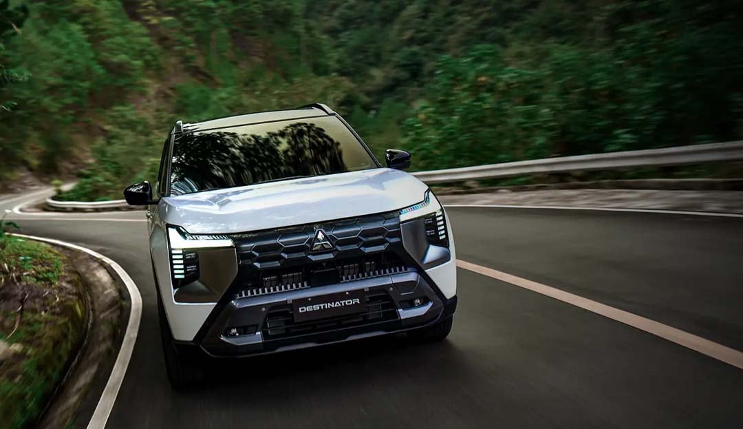 Photographs courtesy of Mitsubishi