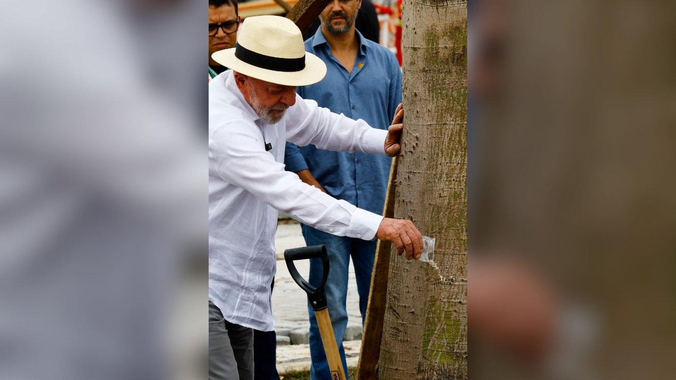 Flood scandal gets Brazil center stage