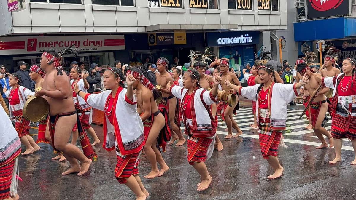Mountain Province’s pride People from Mountain Province proudly perform their respective feast, Lang-Ay Festival.