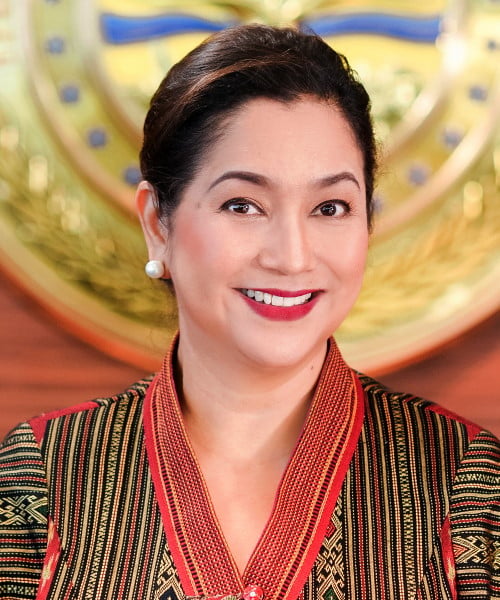 Mandaluyong releases 13th month pay early for city workers