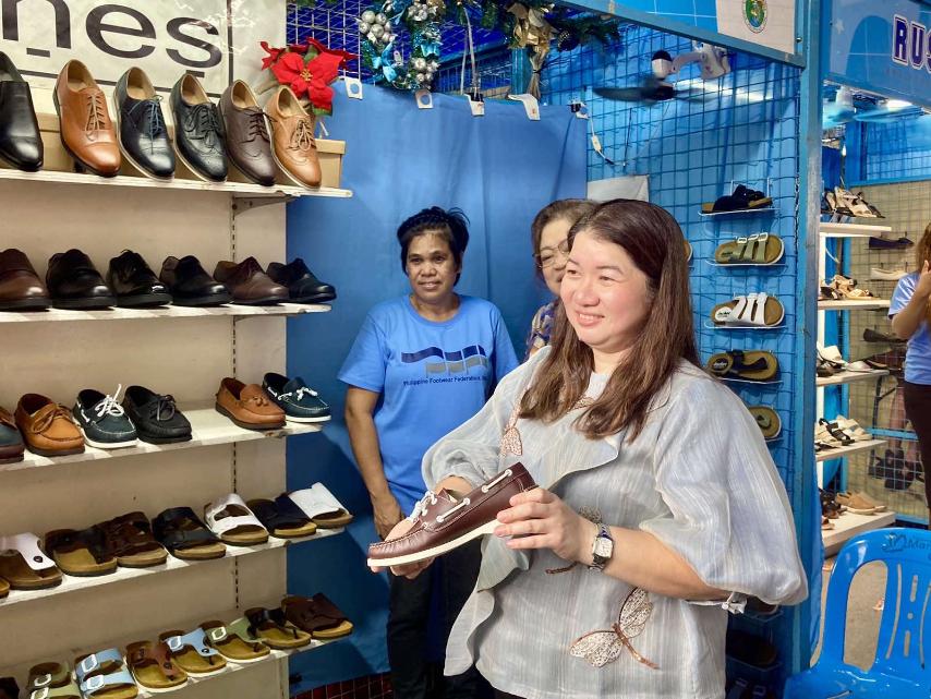 Marikina opens Christmas Shoe Bazaar