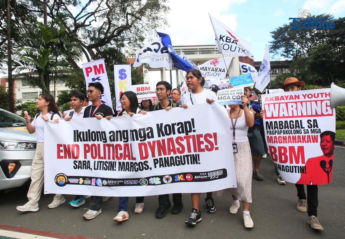 Students mark International Students’ Day with protest vs flood control scandal