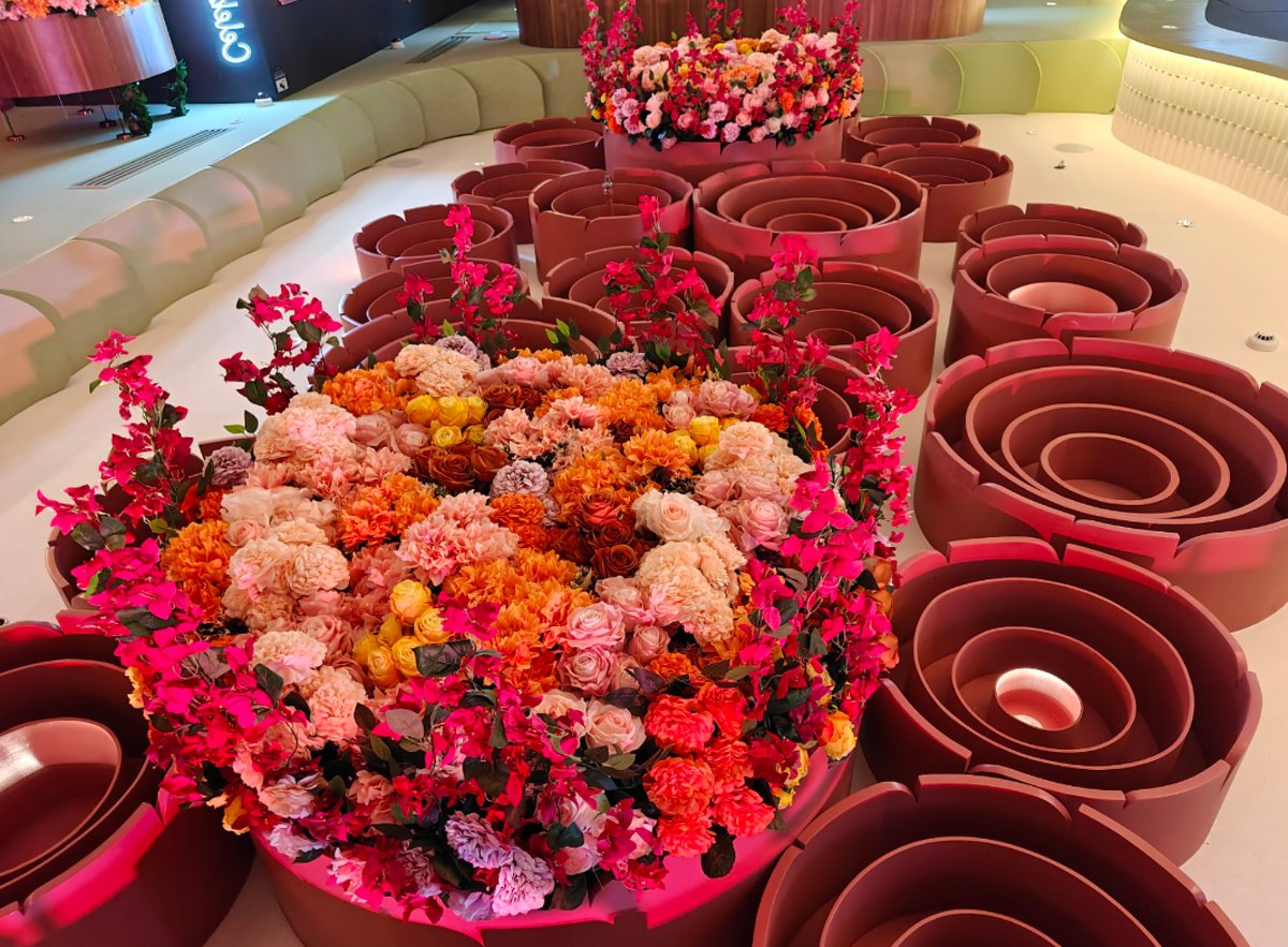 Soft pink florals make every corner at Secret Recipe Santa Rosa Instagram-ready.