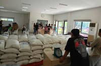 The Benteng Bigas Meron Na program has reached the province of Bataan, providing beneficiaries with P20 per kilo of rice at the National Food Authority (NFA) Bataan Warehouse in Balanga City from October to December 2025.