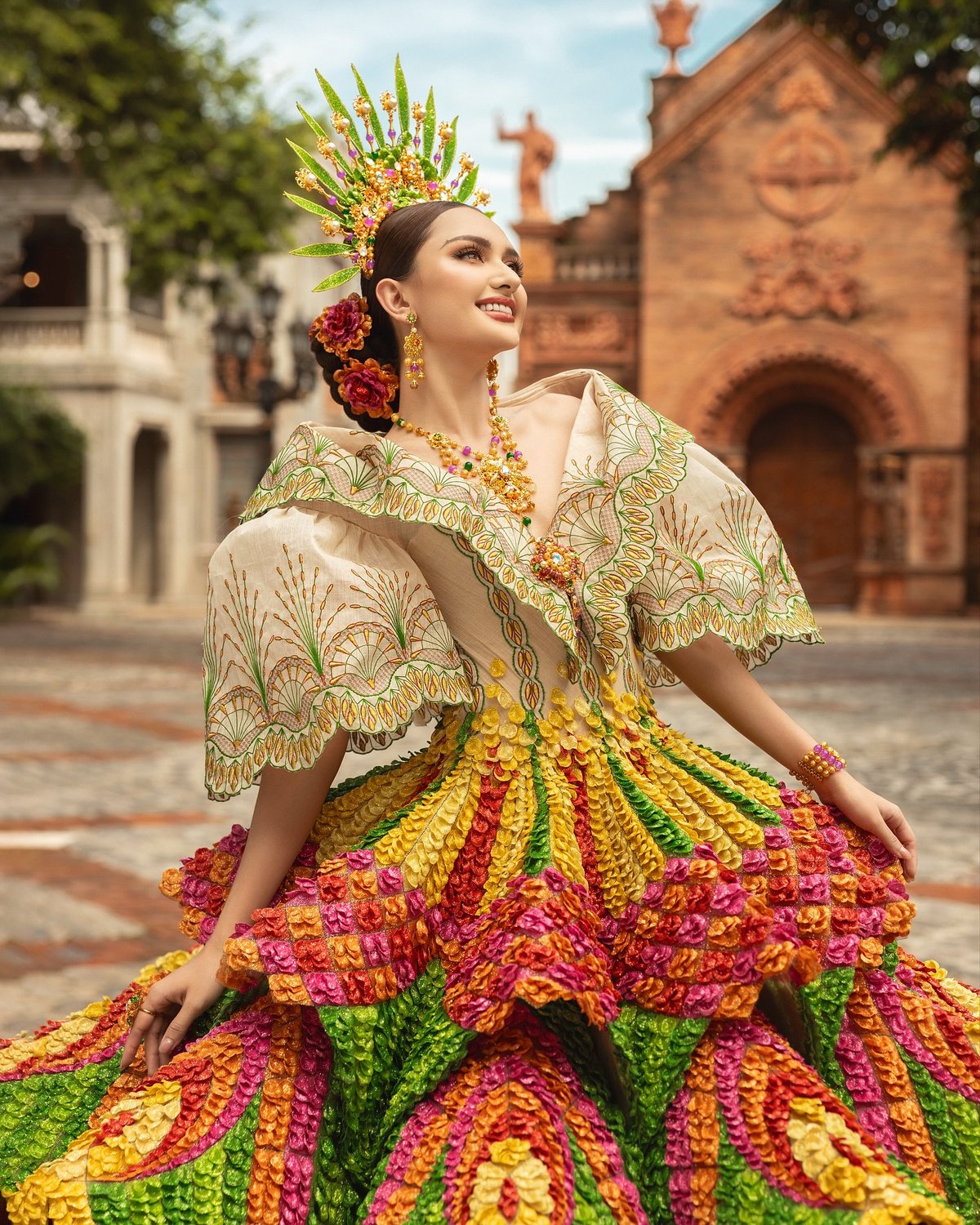Miss Universe Philippines Ahtisa Manalo shines as festival queen in Mak Tumang national costume