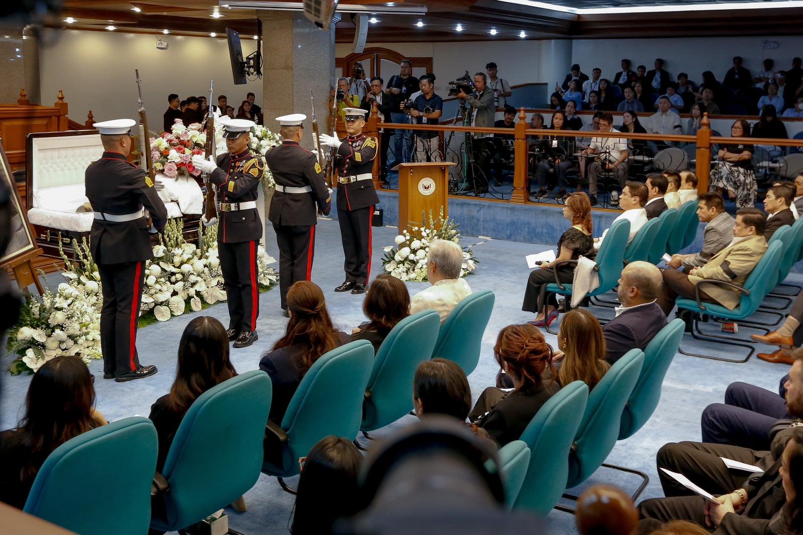 Senate honors Juan Ponce Enrile