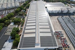 Mitsubishi Motors Phl
wins ecology award