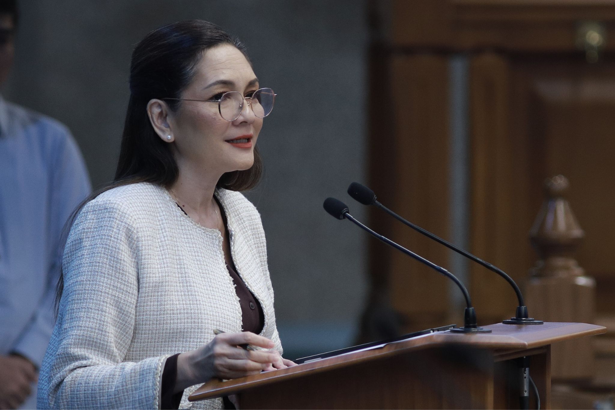 Hontiveros revives bid to ban political dynasties