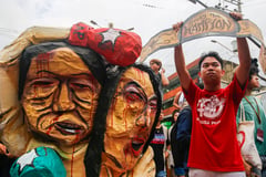 Sara resignation call not self-serving, VP can lead corruption fight — Panelo 