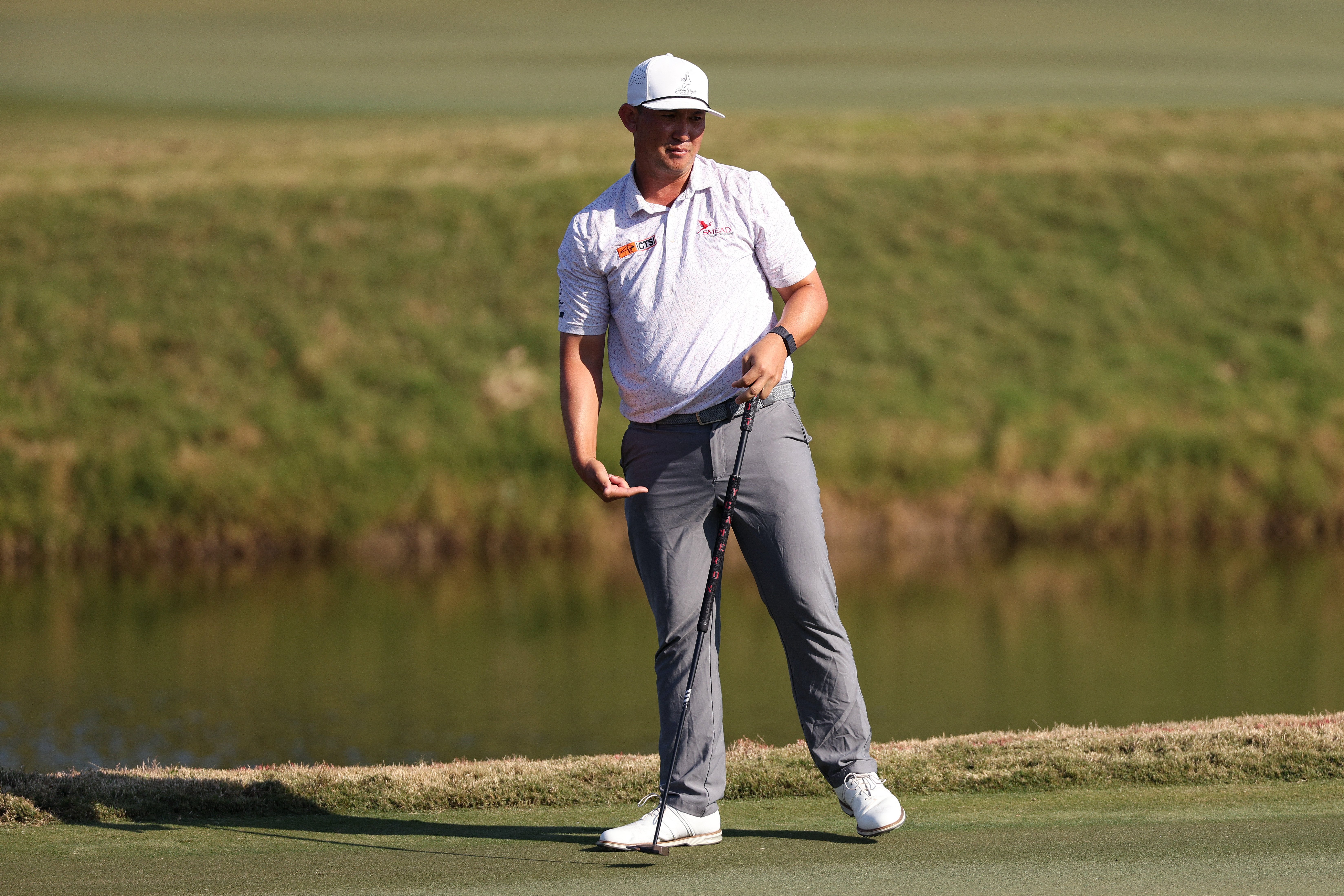 Hoey shares lead at RSM Classic