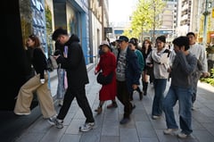 Japan businesses brush off worries over China tourists