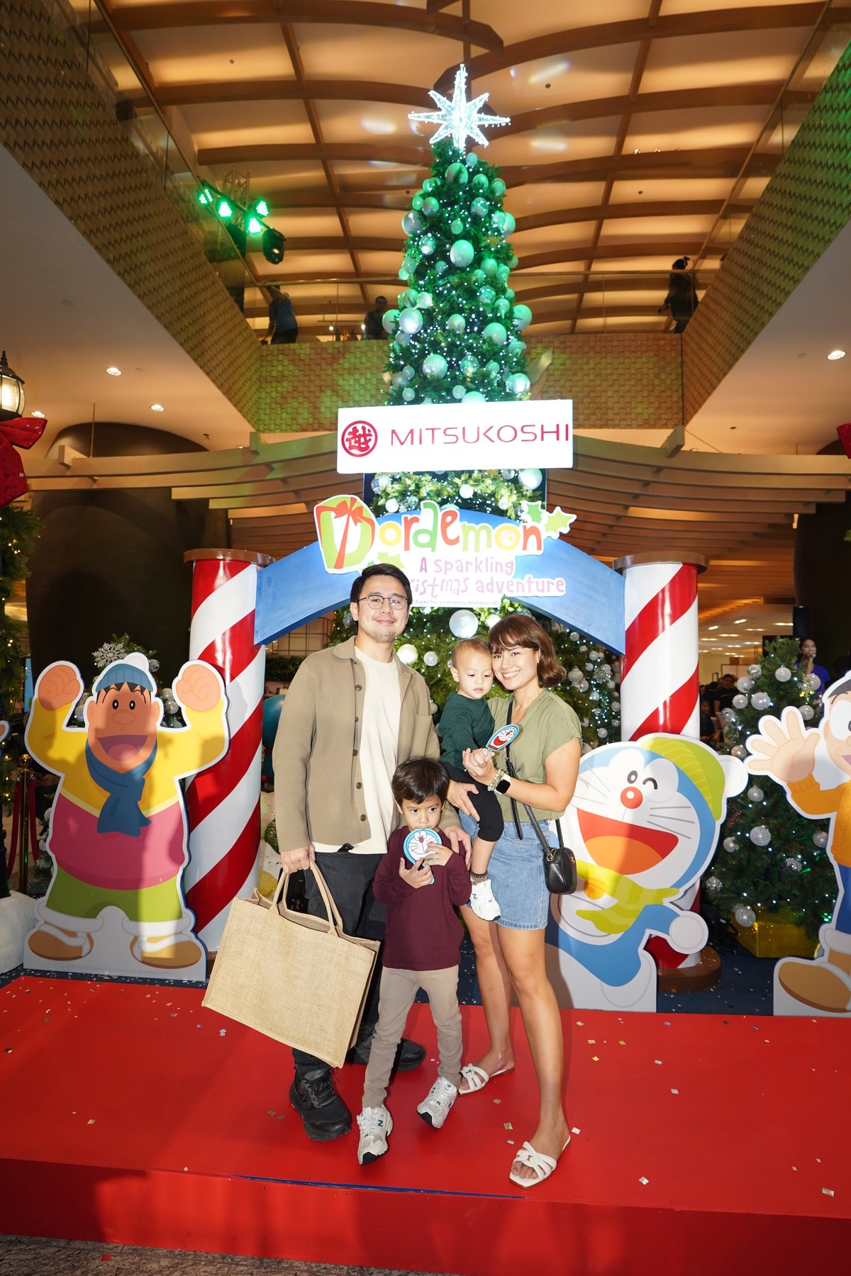Fourth Solomon and Grizelle Gratela-Pagotan with kids Robert Gavin Pagotan and Reis Gabriel Pagotan.