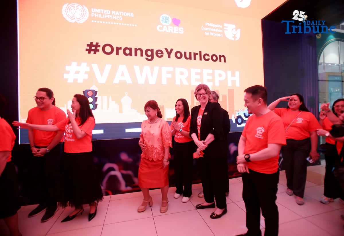 (November 24 2025) Quezon City Mayor Joy Belmonte, PCW Chairperson Ermelita Valdeavilla, DSWD Usec. Monina Josefina Romualdez, DILG ASec. Lilian de Leon and UN Philippines Resident Coordinator Arnaud Peral and others VIP led the ceremonial lighting for the 18-Day Campaign to End Violence Against Women, its observed from November 25 to December 12, they extends the international 16 Days of Activism Against Gender-Based Violence and carries the national theme “UNiTEd for a VAW-free Philippines.” This year’s campaign also commemorates the 21st anniversary of the Anti-Violence Against Women and Their Children (Anti-VAWC) Act of 2004 (RA 9262)—reaffirming our shared commitment to end violence and discrimination against women and girls. The Ceremonial Lighting, one of the official kick-off activities, will feature the illumination of SM malls and landmarks nationwide in orange, the official color of the UNiTE campaign symbolizing hope and a future free from violence. Photo/Analy Labor