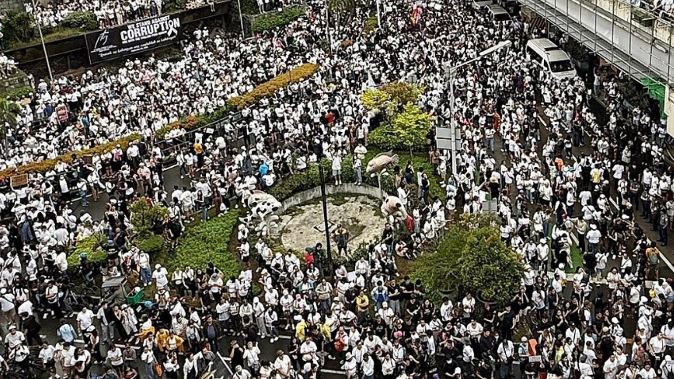 Trillion Peso March targets corruption,
not Marcos