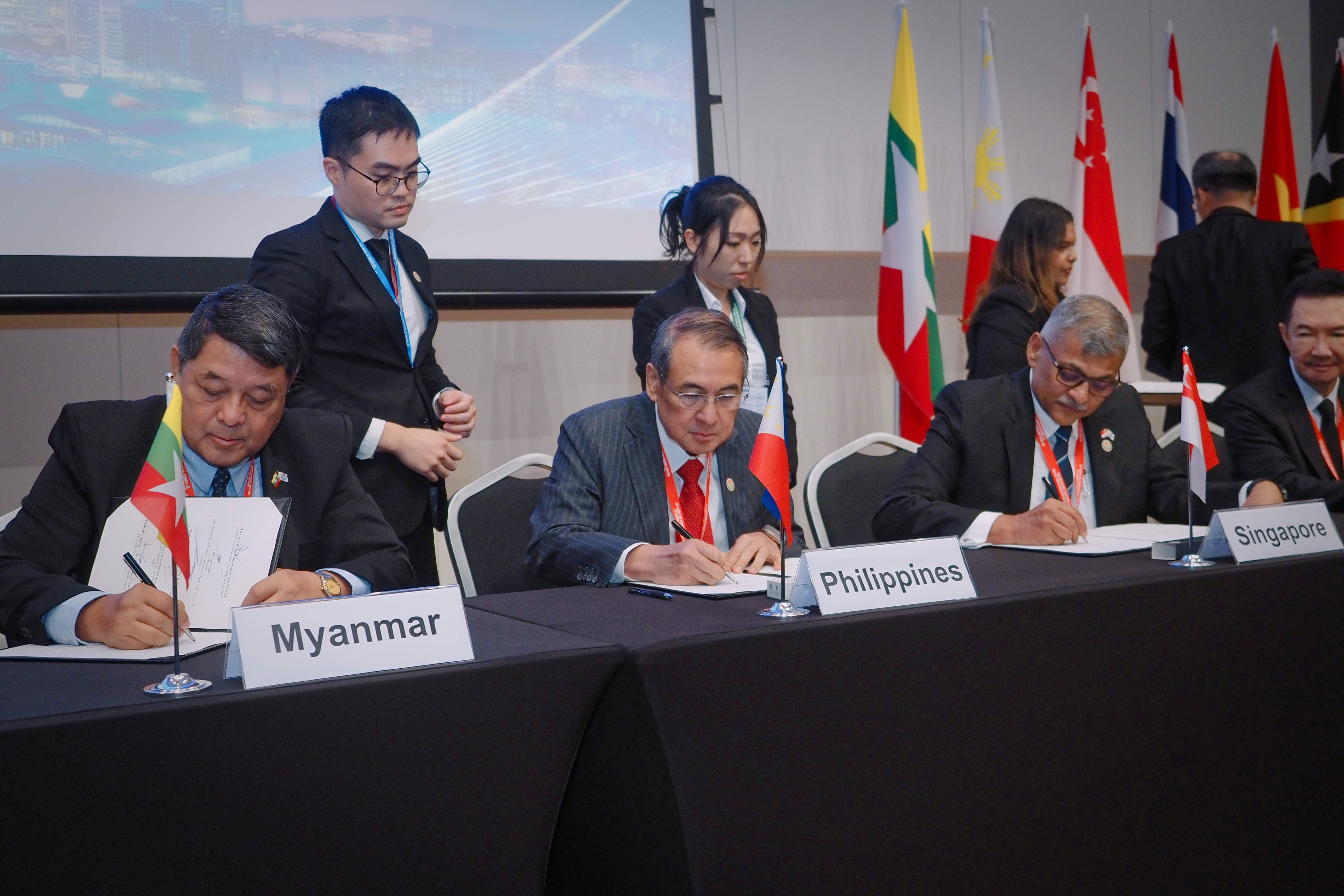 Phl, Singapore courts sign MOU to boost cross-border insolvency cooperation