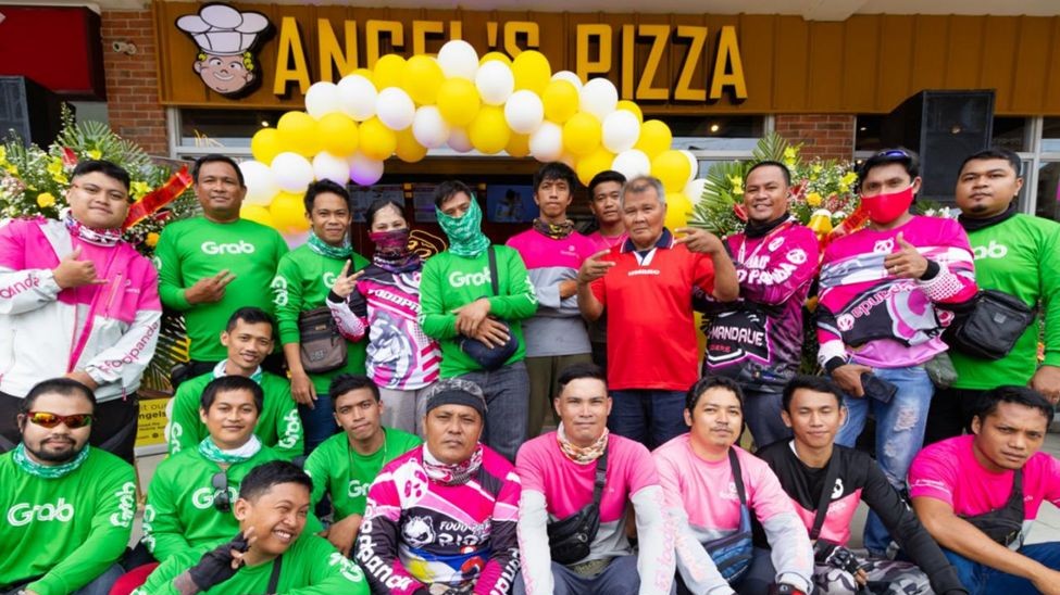 Angel’s Pizza bags top honors in 2025 food delivery awards