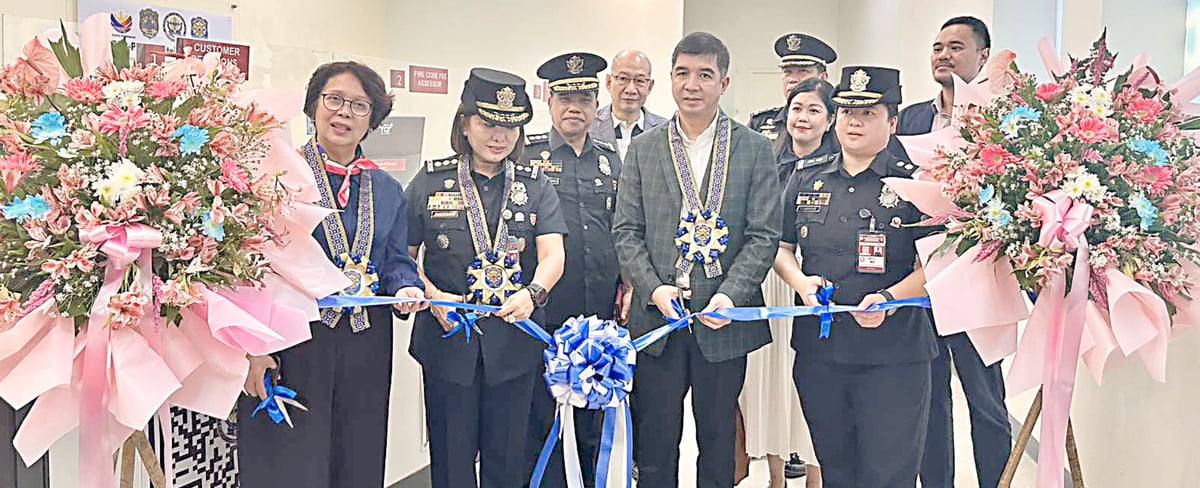 SM Supermalls executives Engr. Liza Silerio, Vice President for Corporate Compliance, Royston Cabunag, Assistant Vice President for SM Government Services Express, together with FSSupt Gay Faltado Florentino, Assistant Regional Director for Administration, and FSupt Alma Cassandra A. Gardose from the Bureau of Fire Protection — Pasay City, lead the ceremonial ribbon cutting, marking the opening of the first BFP Satellite Office in Metro Manila at SM Mall of Asia.