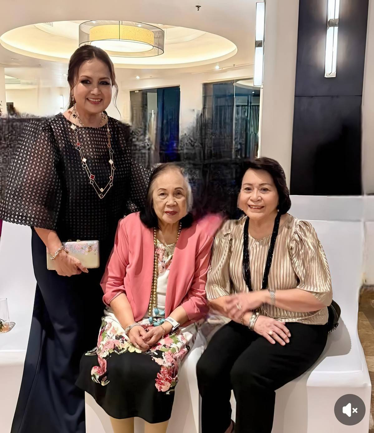 Seda cluster manager Gwen dela Cruz with Mila Espina and Nelia Neri.