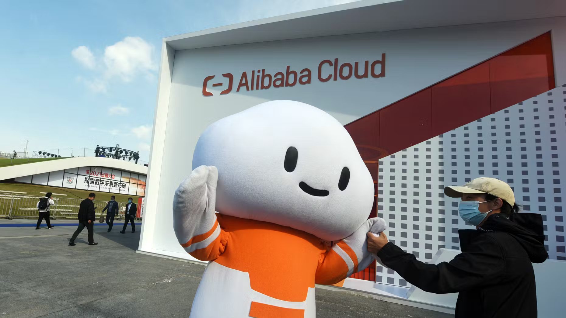 Alibaba Cloud named Emerging Leader in all Gartner GenAI quadrants for 2025