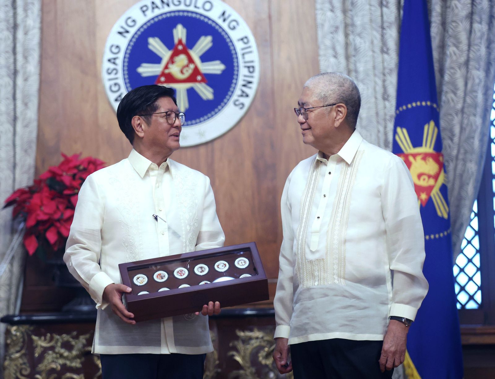Commemorative coins for ASEAN, Phl festivals unveiled