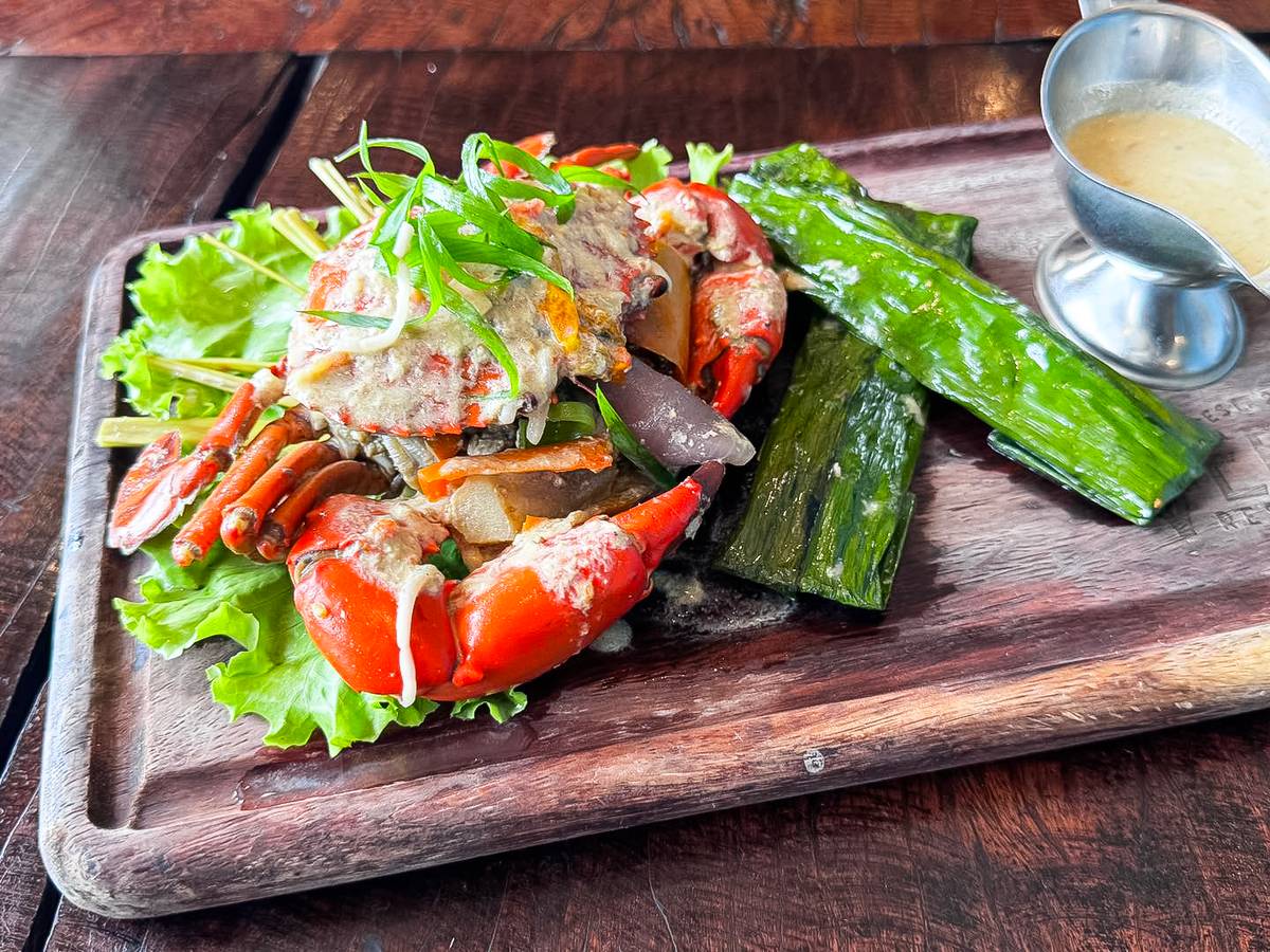 Start your Mindanaoan feast with Bigby’s Sinuglaw and Verity Restaurant’s Buntaa Crabs.