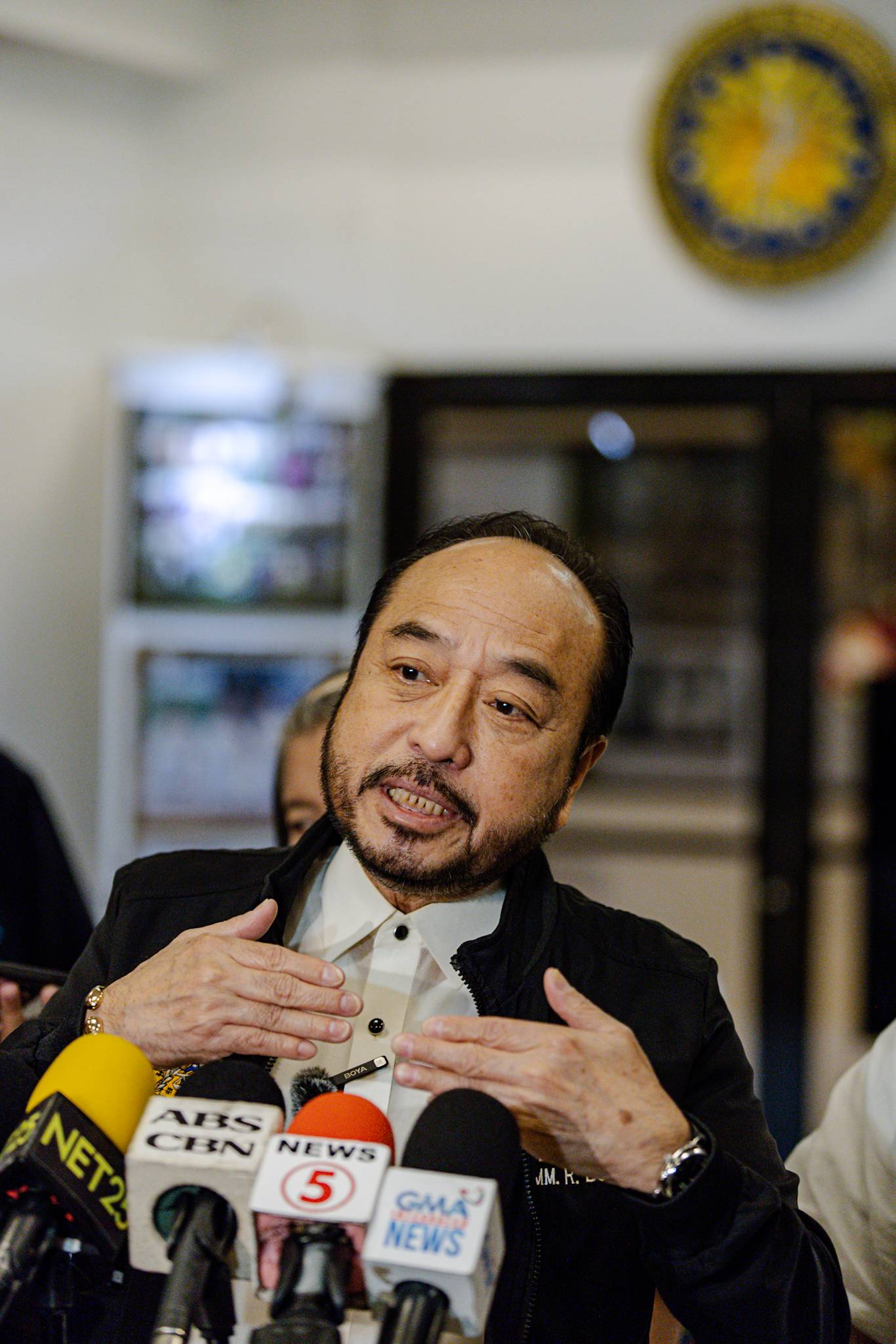 COMELEC Commissioner Rey Bulay explains to the media the department's Political Finance and Affairs Department's (PFAD) decision to clear Senator Chiz Escudero of the Section 95 of the Omnibus Election Code complaint, during a press conference in Manila on Wednesday, 26 November 2025.

Bulay said the P30-million contribution made by Lawrence Lubiano to Escudero’s 2022 senatorial campaign was a personal donation and did not violate campaign finance rules. Lubiano, president of Centerways Construction and Development Inc., is among the contractors earlier identified by President Ferdinand Marcos Jr. as part of the top 15 government contractors.