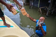 Sri Lanka seeks foreign help as cyclone toll hits 123