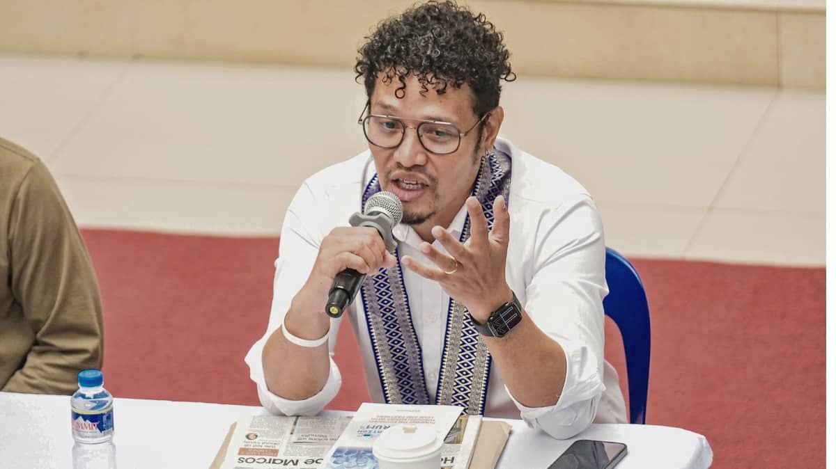 SB Corp vp for innovations Wally Calderon addresses the forum, framing government loans as the scaffolding on which small-town ingenuity can actually take flight.