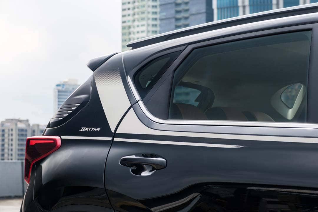 SIDE decal highlights the special styling made exclusive to the K-Style Edition.