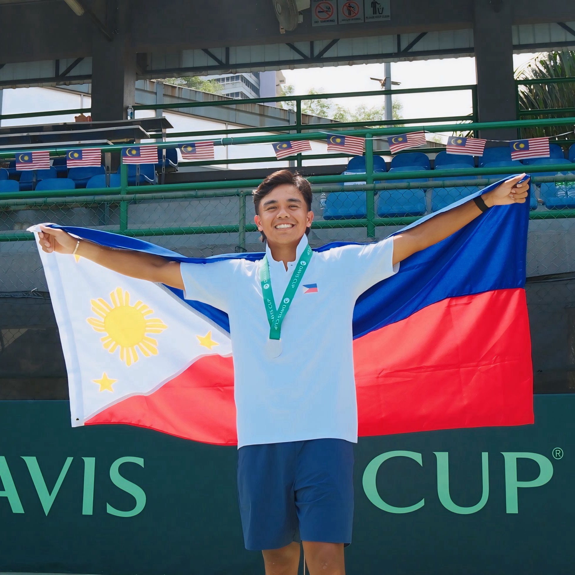 Olivarez rules Open anew