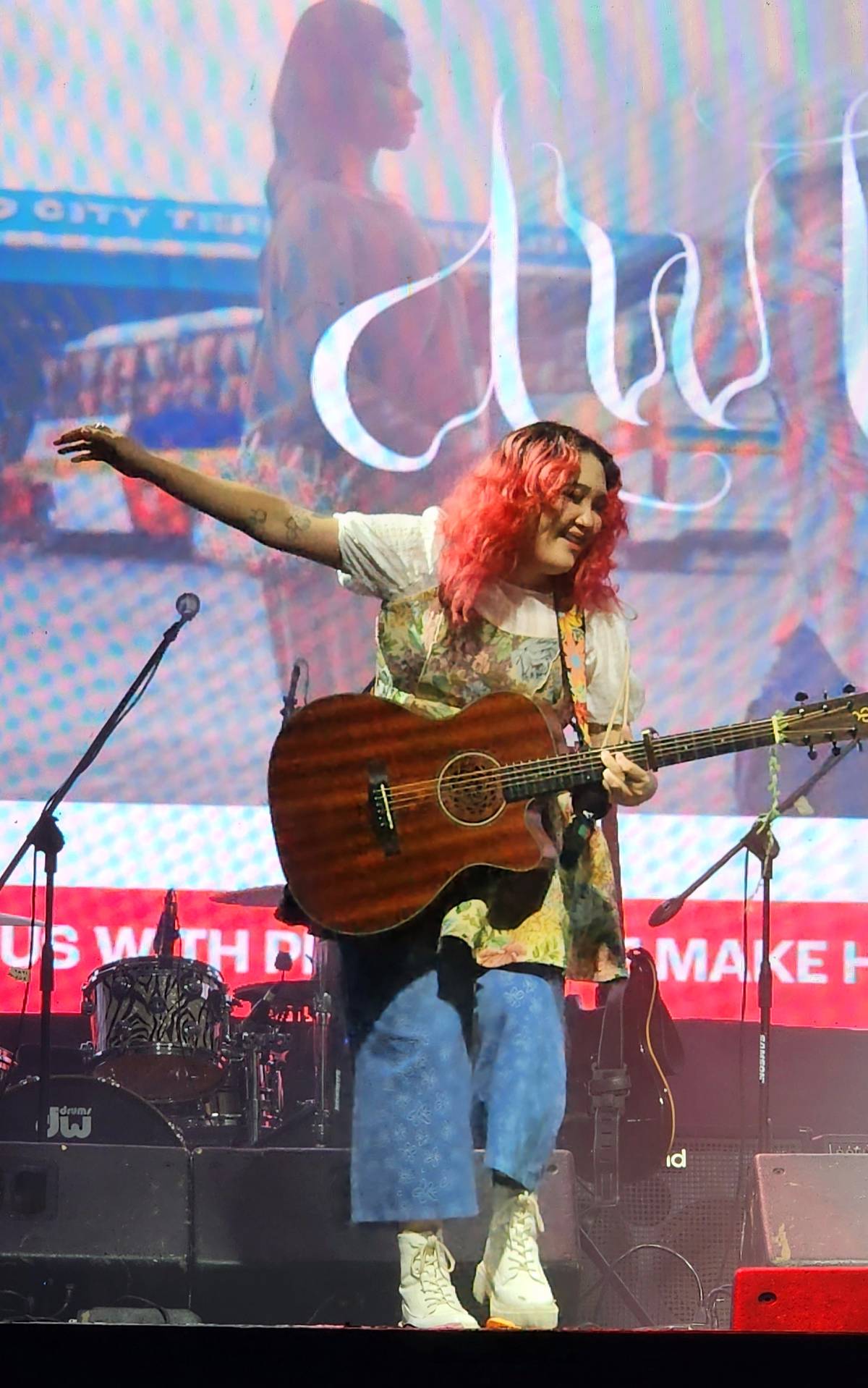 SINGER-songwriter Dwta.
