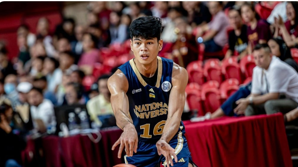 Santiago returns vs La Salle