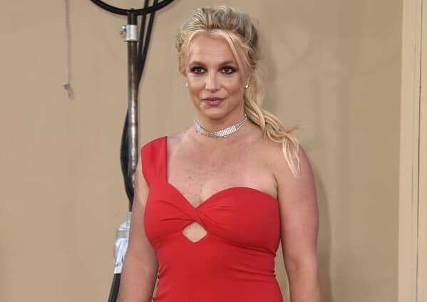 Britney Spears formally charged with DUI